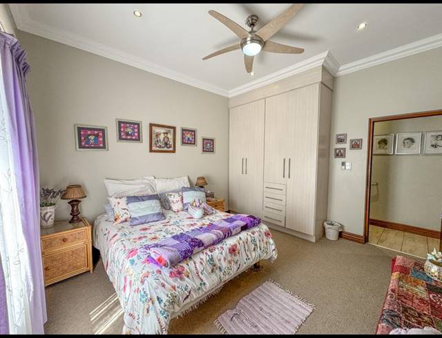 4 BEDROOM HOUSE FOR SALE IN MIDSTREAM HILL